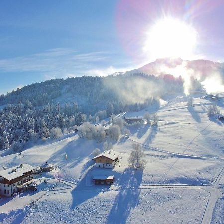 Chalet On The Ski Slope In St Johann In Tyrol Apfeldorf エクステリア 写真
