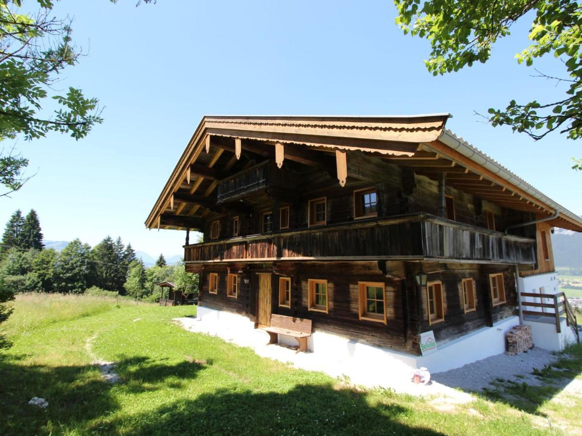 Chalet On The Ski Slope In St Johann In Tyrol Apfeldorf エクステリア 写真